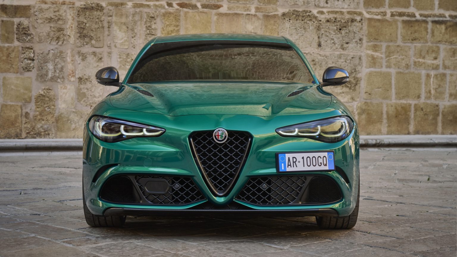 Alfa Romeo Giulia Quadrifoglio Verde 2023