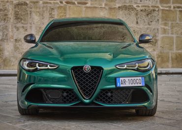 Alfa Romeo Giulia 2023: Redefiniendo la Experiencia de Conducción de una Leyenda Italiana.